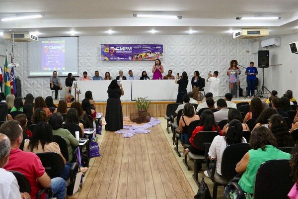 Eu Venci, Mas Não Venci Sozinha': Abertura da 5ª Conferência de Políticas para as Mulheres de Juazeiro Reforça a Importância da Rede de Proteção