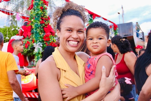 Caravana de Natal leva magia e alegria a bairros de Juazeiro