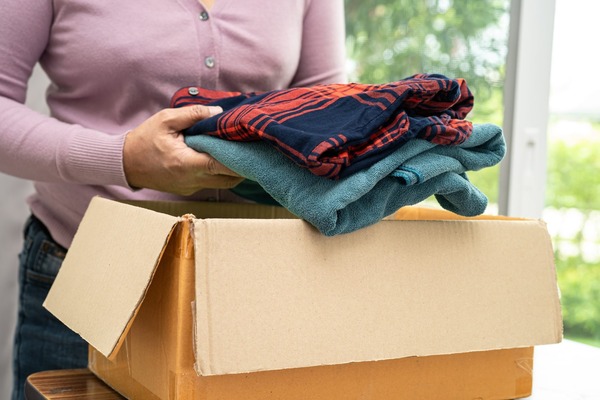 Centro Pop de Juazeiro recebe doações de roupas e convida população a praticar solidariedade neste fim de ano