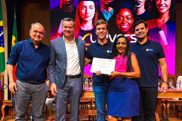 Educação que transforma: Fundação Nilo Coelho entrega 180 certificados de cursos gratuitos realizados em Petrolina