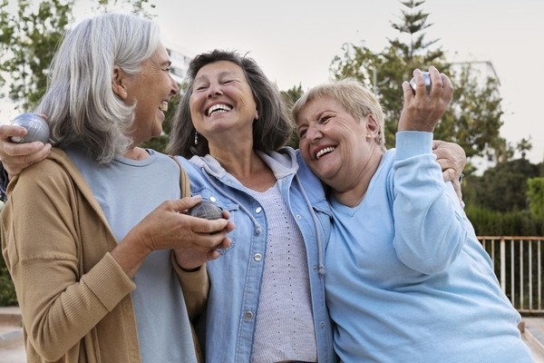 Enem 2025: tema da redação aborda o envelhecimento na sociedade brasileira