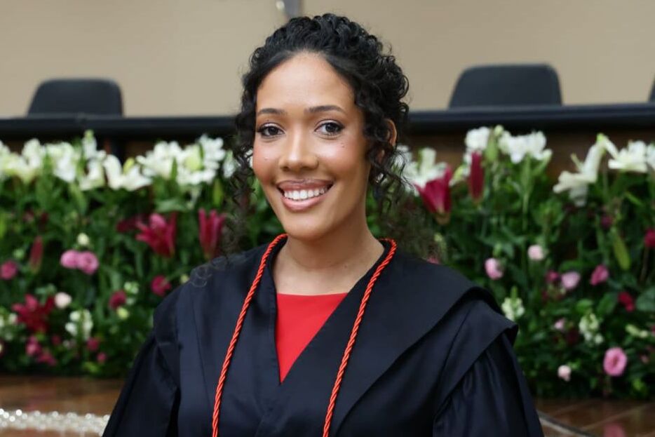 Ex-aluna da Facape toma posse como Promotora de Justiça e reforça: 