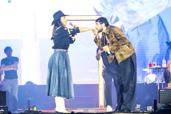 Forró, Pagode e Piseiro: Grandes nomes e muita emoção marcam a sexta noite do São João de Petrolina