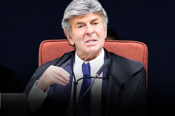 Reviravolta no STF: Em Voto, Fux Afirma que Ataques de Bolsonaro às Urnas Não Configuram Crime Contra a Democracia