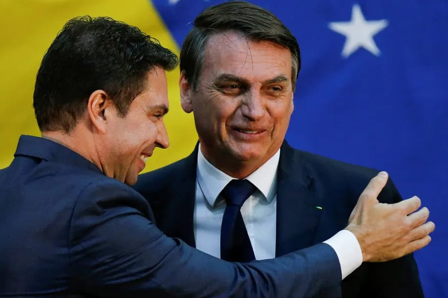 Inquérito da 'Abin Paralela' é Concluído pela PF com Indícios de Crime para Bolsonaro, Carlos, Ramagem e Atual Diretor da Agência