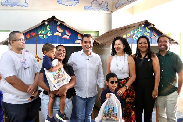 Juá Literária: Prefeitura de Juazeiro inicia entrega de livros para estudantes da rede municipal