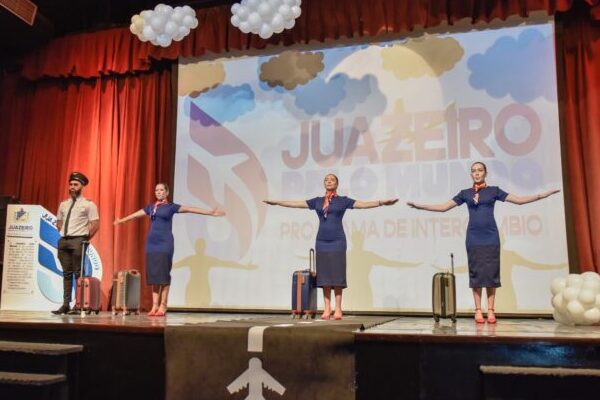 Prefeitura de Juazeiro convoca estudantes para a realização das provas do programa Juazeiro pelo Mundo