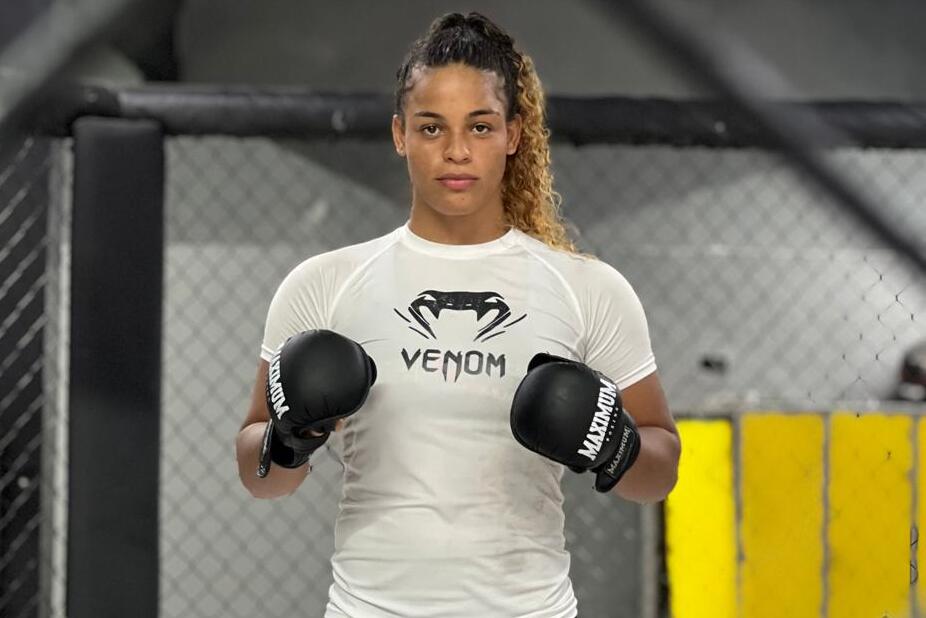 Atleta juazeirense estreia no MMA profissional em evento de destaque no Ceará, apoiada pela Prefeitura de Juazeiro