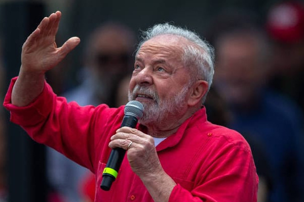 Lula Dispara em Pesquisa para 2026 e se Consolida como Favorito, mas Custo Fiscal de Popularidade Acende Alerta