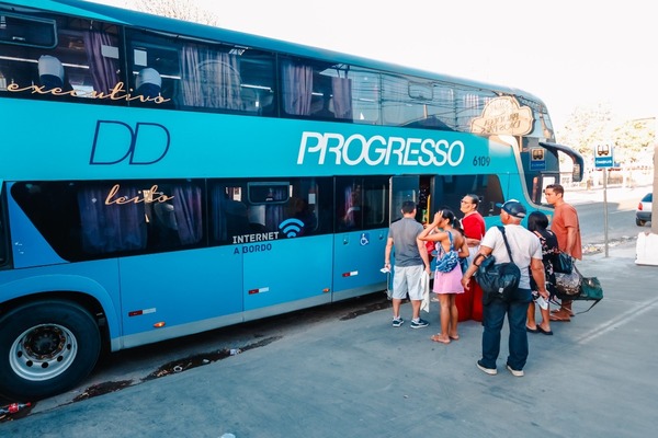 Novo ônibus traz mais conforto para pacientes de Petrolina que fazem tratamento em outra cidade