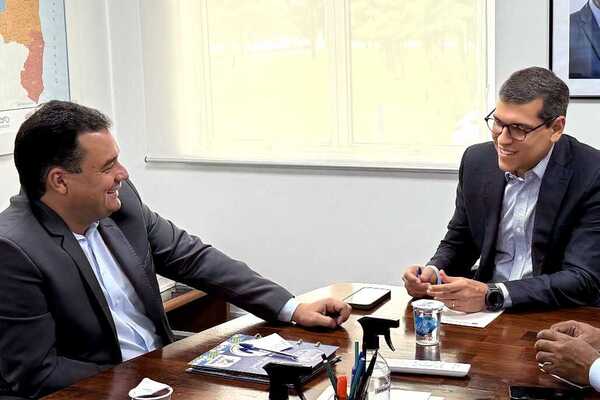 Prefeito Andrei se reúne com presidente da CERB e busca novos projetos para garantir água potável na zona rural de Juazeiro