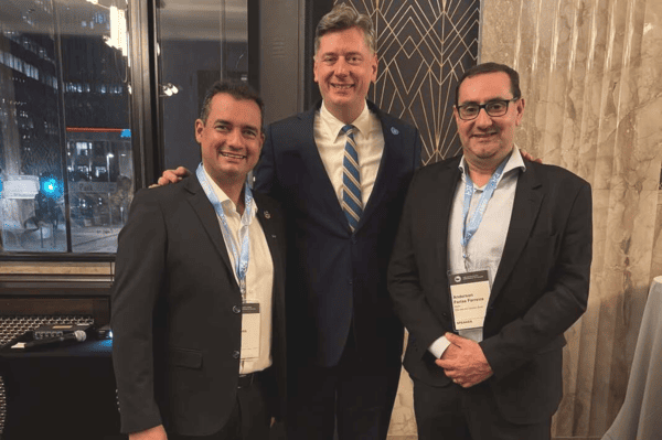 Missão integrada por prefeito de Juazeiro começa a dar resultados: Senado dos EUA vota pelo fim das tarifas contra o Brasil