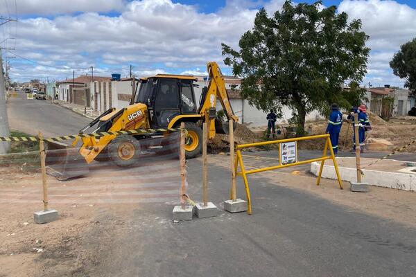 Prefeitura de Juazeiro informa interdição temporária na Avenida Edésio Santos, no bairro Pedro Raimundo, para obras de drenagem