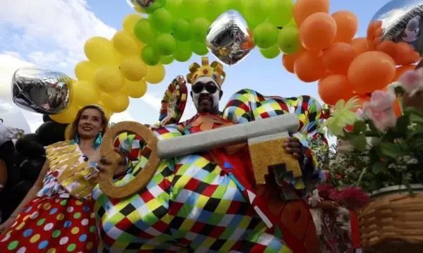 Prefeituras têm até esta sexta-feira (19) para inscrição no Carnaval 2026