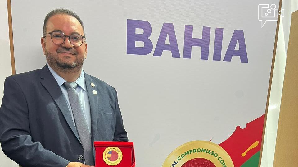 Sobradinho é Selo Ouro!: Em Brasília, Prefeito Cleivynho recebe premiação pelo compromisso com a alfabetização