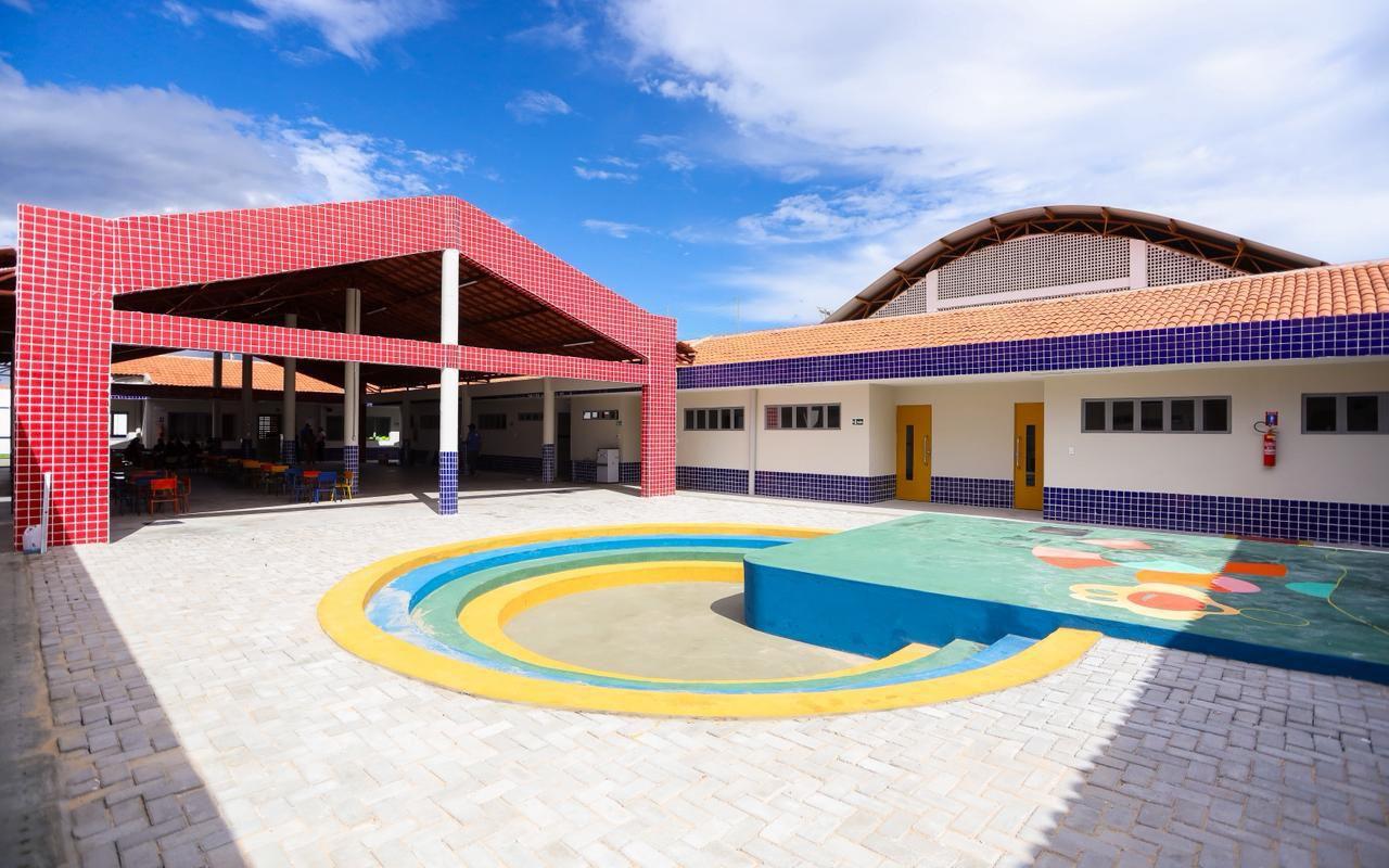 Casa Nova realizou três entregas históricas