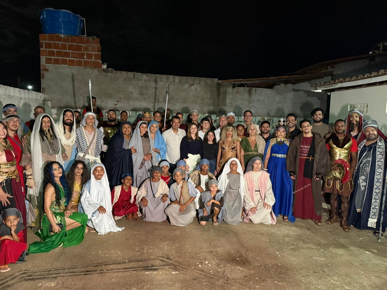 O prefeito Andrei Gonçalves fez questão de prestigiar a encenação