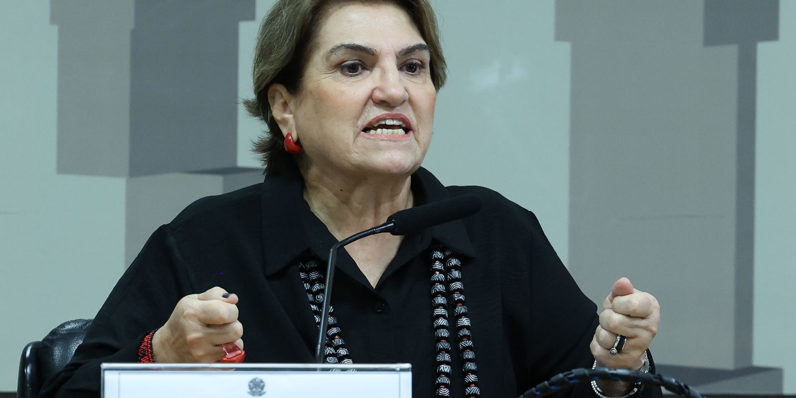 Fim da escala 6x1 pode ampliar acesso de mulheres ao mercado de trabalho, afirma ministra