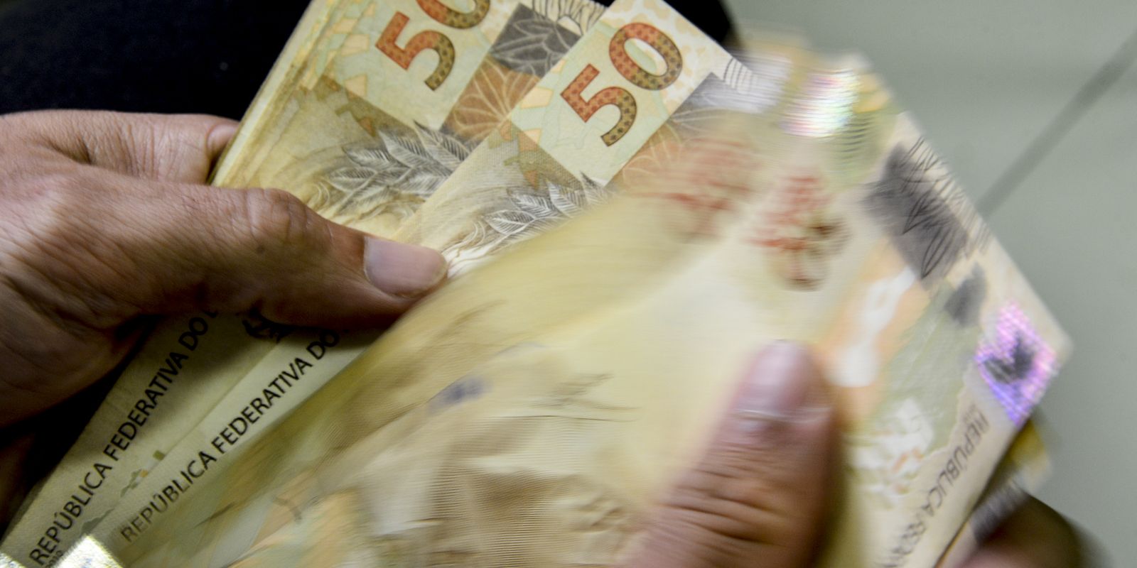 Novo Desenrola Brasil inicia operações nesta terça-feira para renegociação de dívidas