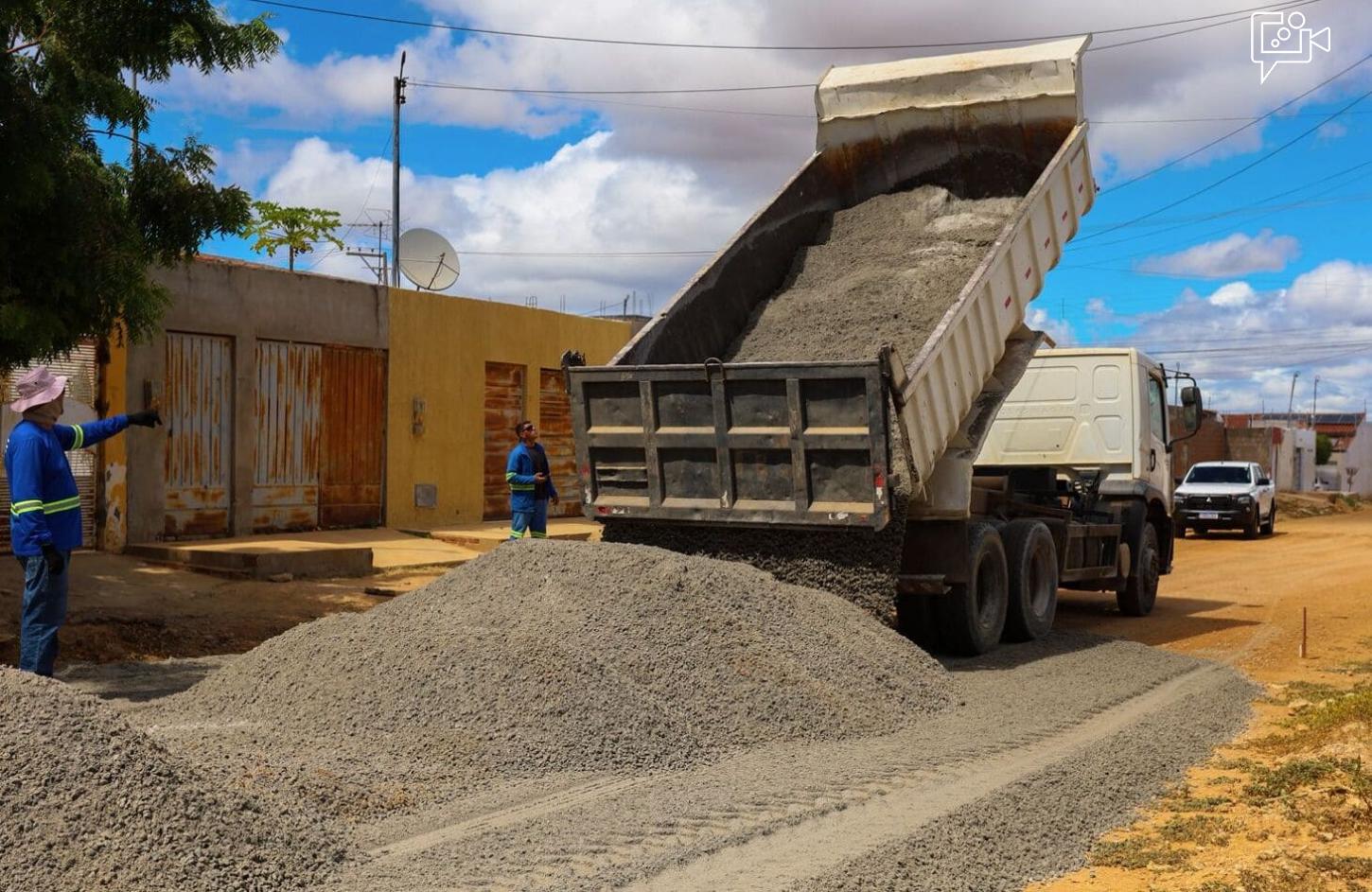 Pavimentação da Avenida Saul Rosa e transforma realidade dos bairros Palmares, Quidé e Pedra do Lorde