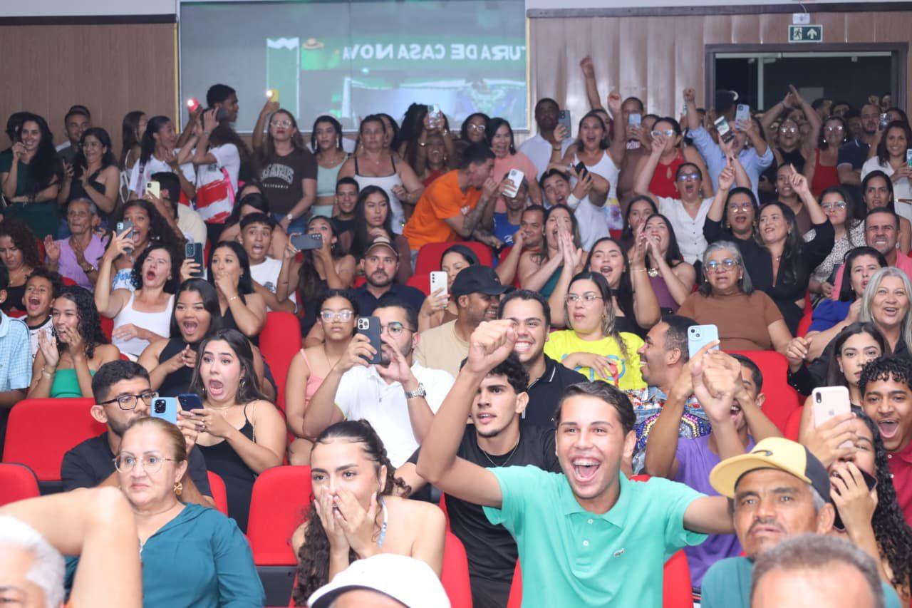 Forte participação popular