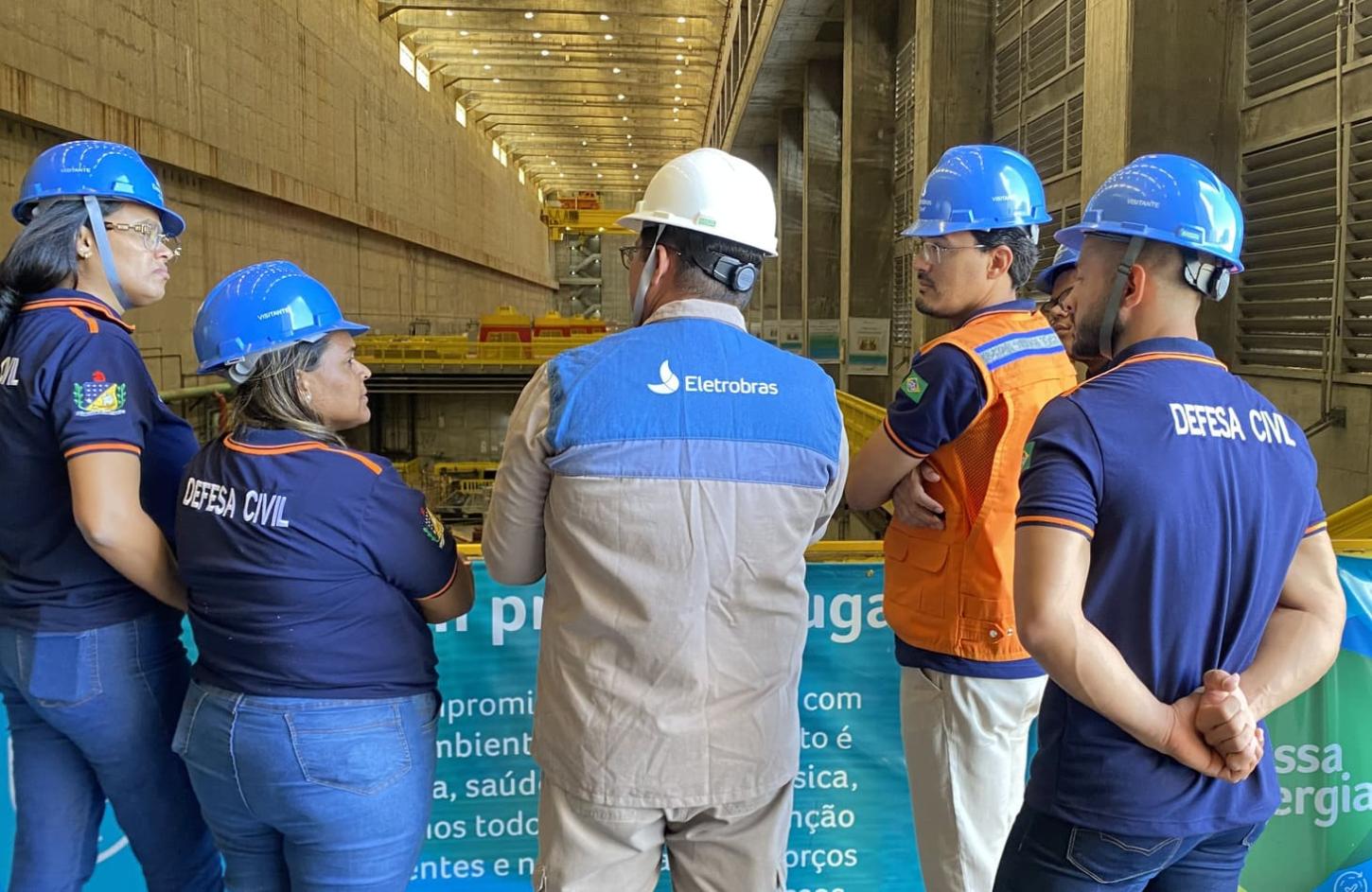 Acompanhamento da situação da barragem por meio de visitas técnicas, análise de relatórios