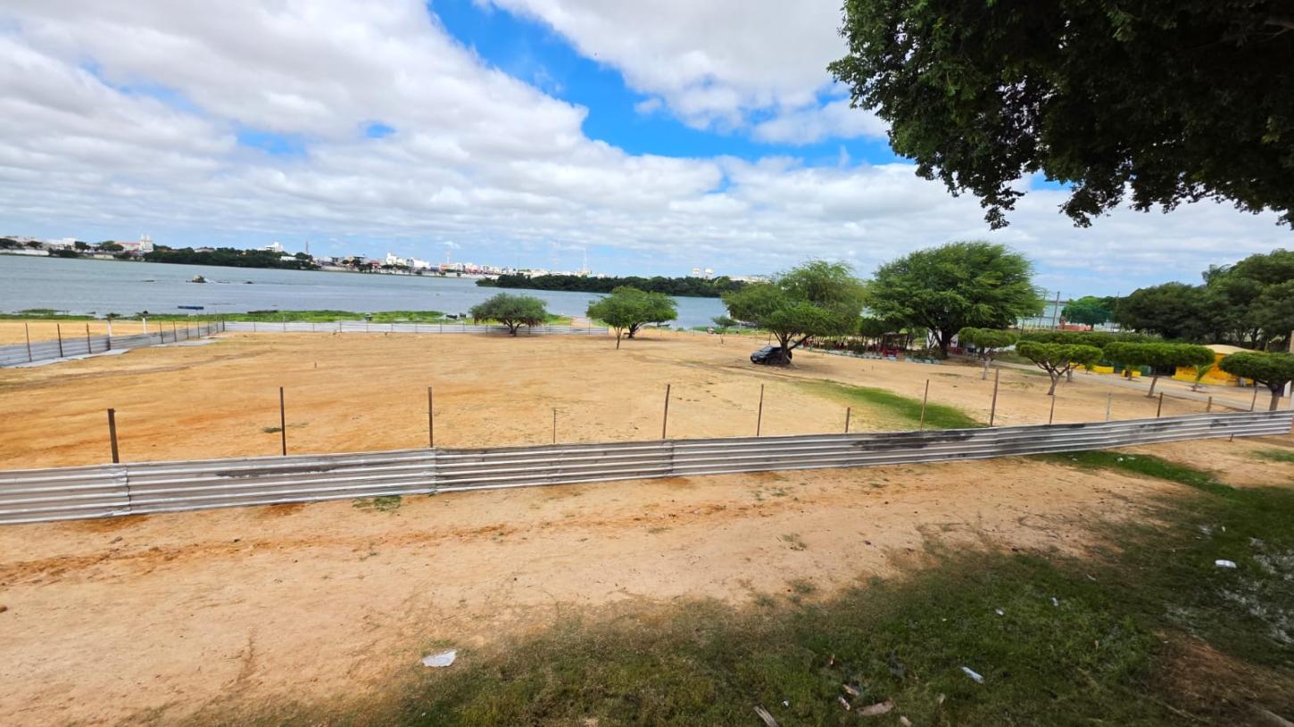 A obra está sendo realizada pela Prefeitura de Petrolina