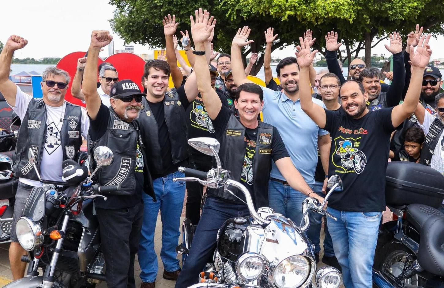 Anuncio da Banda Raimundos no Moto Chico 2026