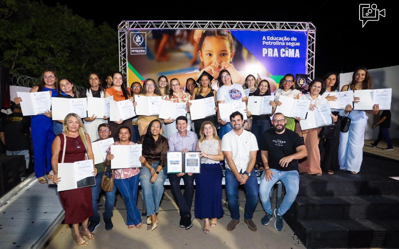 Prefeito Simão lança programa para construção de 23 areninhas de futebol para incentivo ao esporte na periferia e zona rural de Petrolina