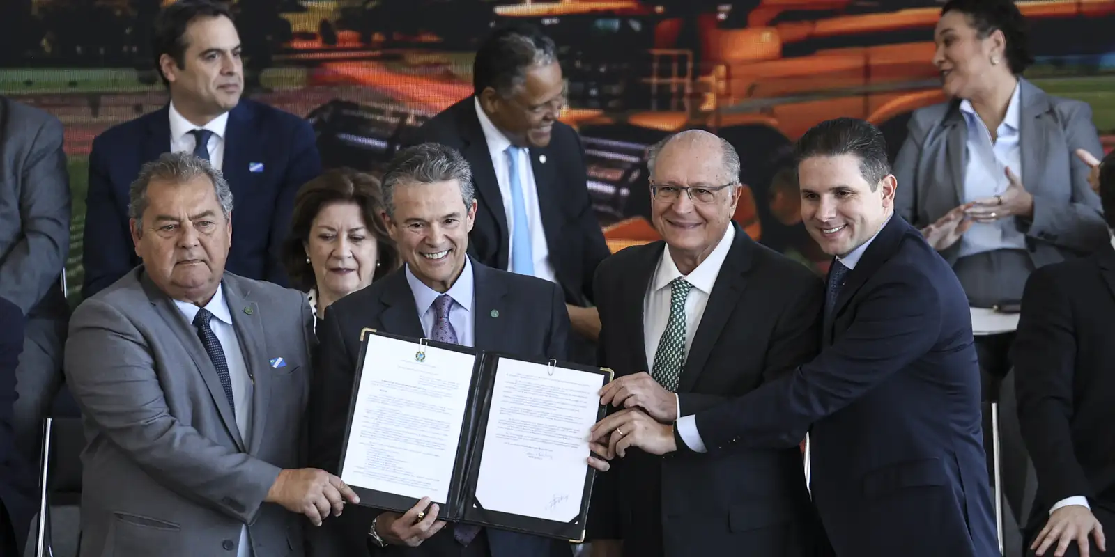 Governo federal anuncia Plano Safra 2026/2027 com R$ 525,1 bilhões
