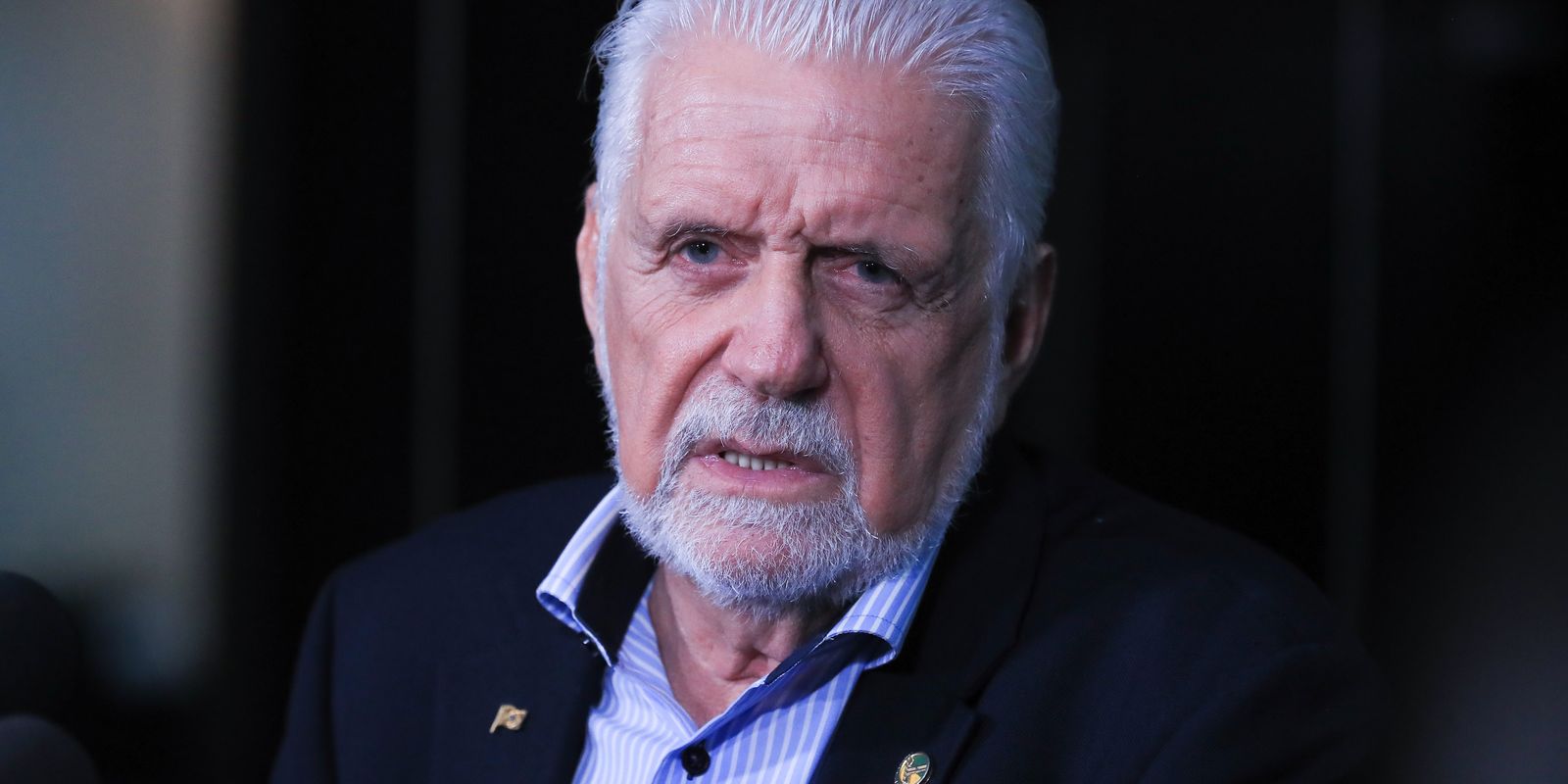 Jaques Wagner deixa liderança do governo no Senado após acordo com Lula