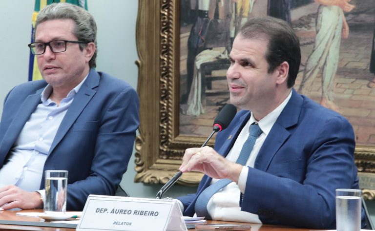 Comissão da Câmara vota mudanças no Código de Trânsito em julho; relator propõe alterações