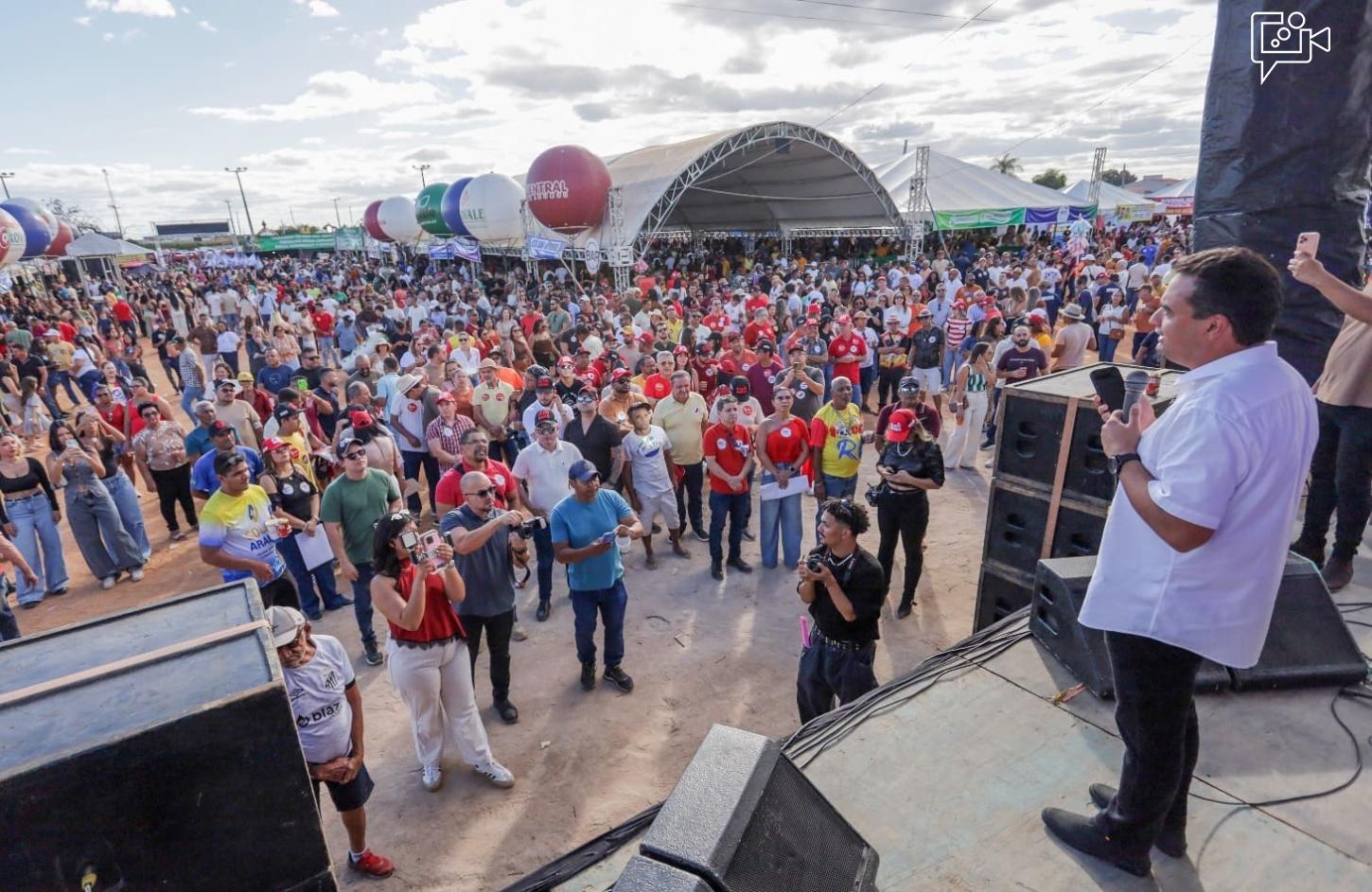 Maniçoba celebra força do campo e Andrei anuncia pacote de obras que impulsiona desenvolvimento do maior polo irrigado de Juazeiro