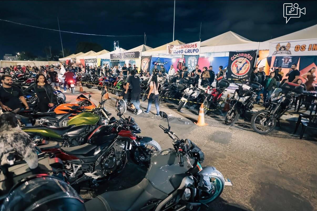 Petrolina recebe a 25ª edição do Moto Chico com show da banda Raimundos