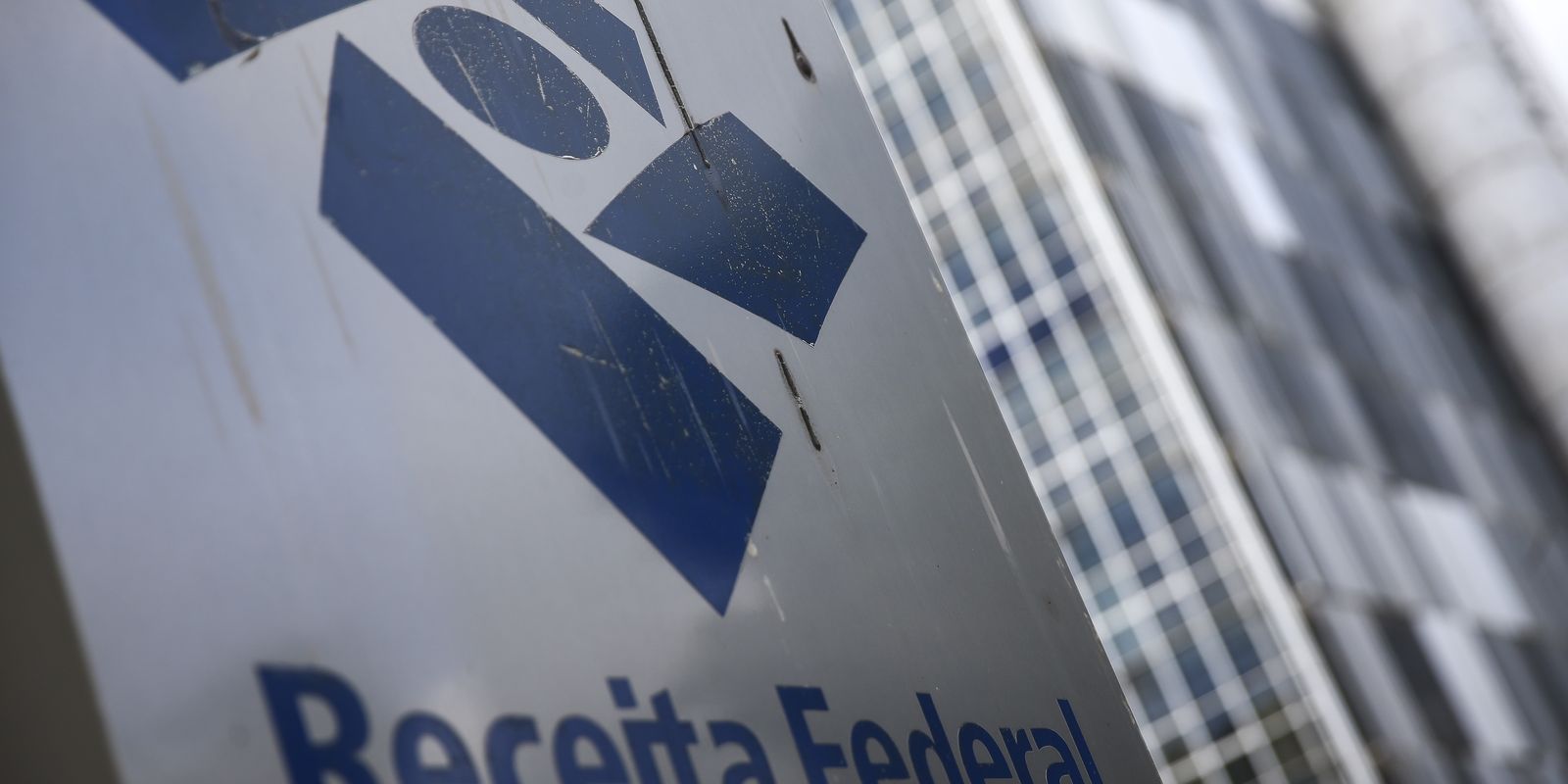 Receita Federal paga nesta segunda o último lote de restituição do IR