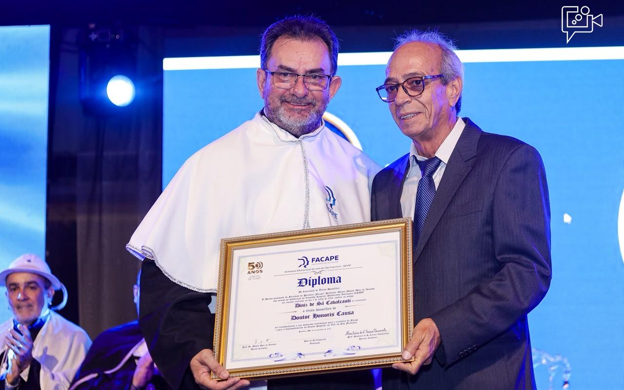 Facape celebra 50 anos e, pela primeira vez, concede títulos de Doutor Honoris Causa a personalidades que contribuíram para sua trajetória
