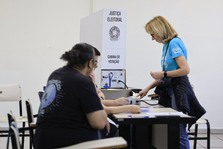 Eleição suplementar define novos prefeitos em sete cidades neste domingo