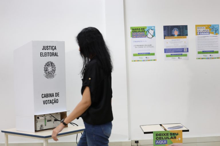 Eleições 2026: veja a ordem correta de votação na urna eletrônica