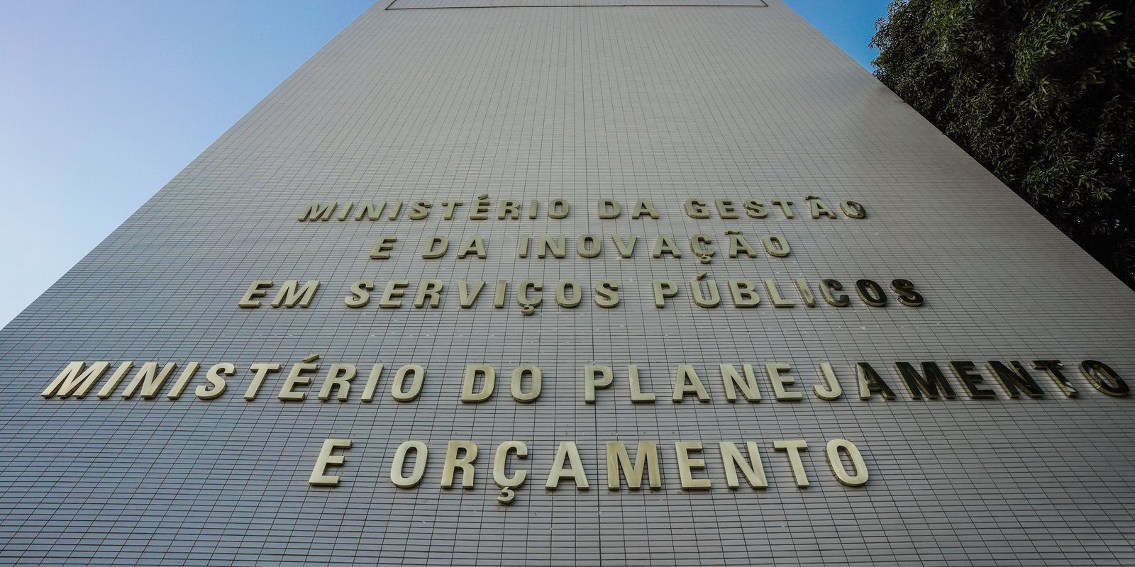 Governo aprova crédito suplementar de R$ 5,1 bilhões para a saúde e BPC