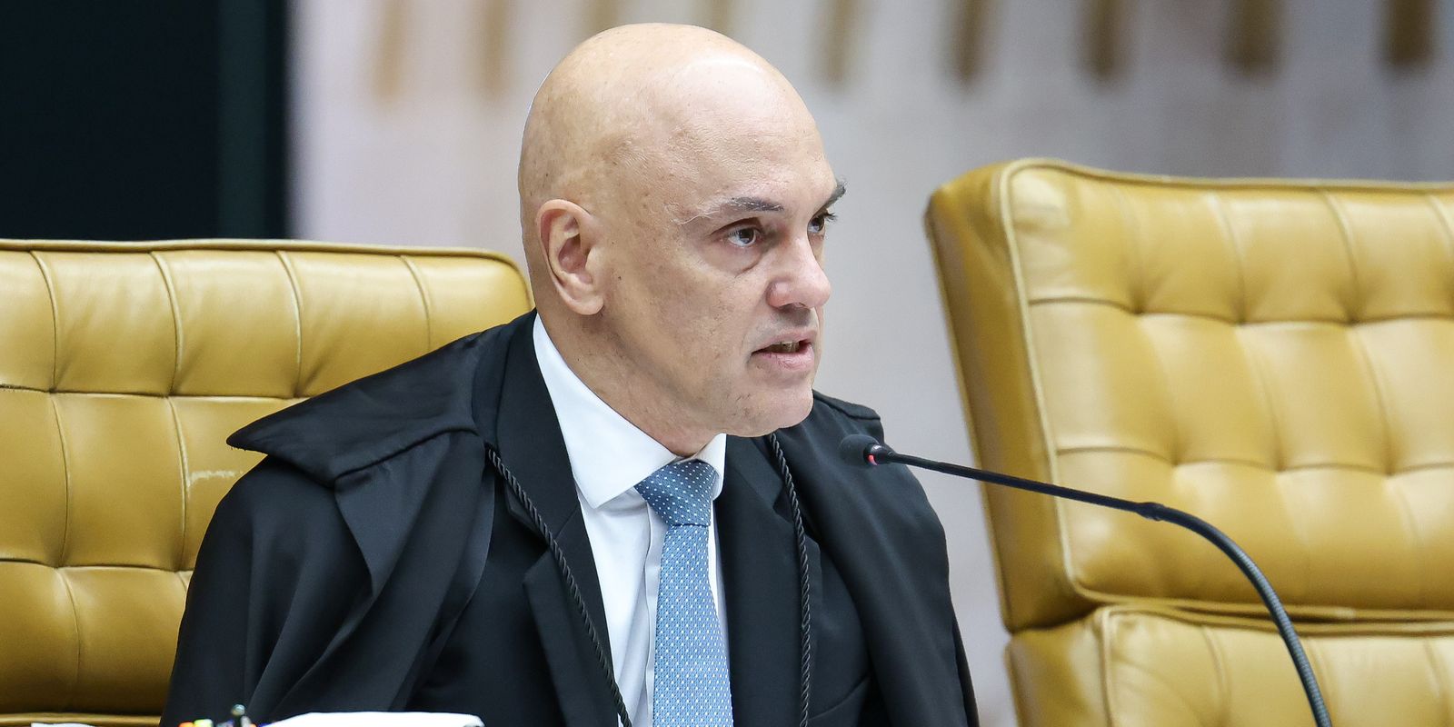 Moraes determina prisão de Eduardo Bolsonaro após condenação definitiva