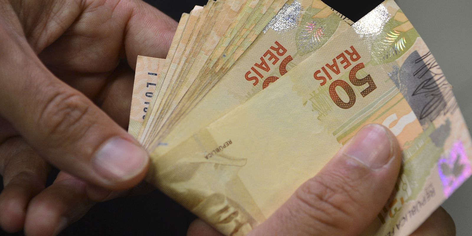 Número de superendividamento no Brasil dispara e atinge 20 milhões, diz Banco Central