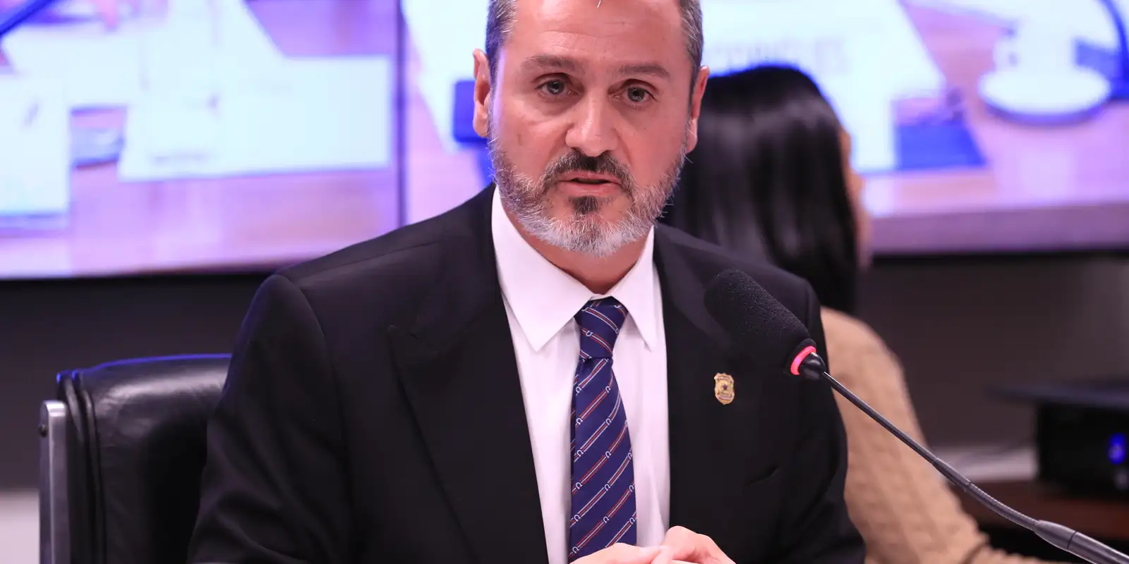 Pgr se manifesta contra o afastamento de diretor-geral da polícia federal