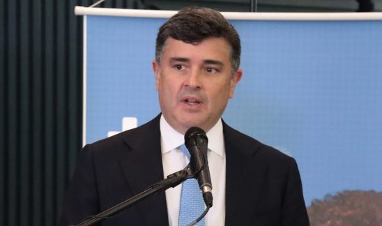 Projeto na Câmara prevê sanções a empresas por atraso no pagamento de médicos