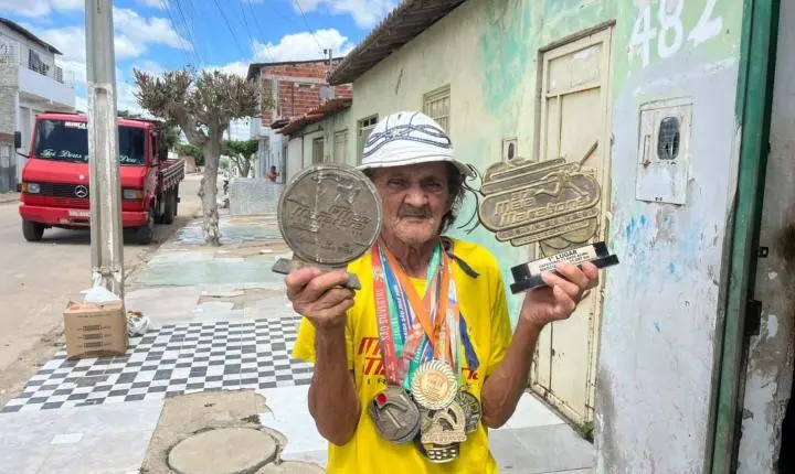 40 anos de história: aos 77 anos, seu Cardosinho transforma a Meia Maratona Tiradentes em símbolo de vida e superação em Juazeiro