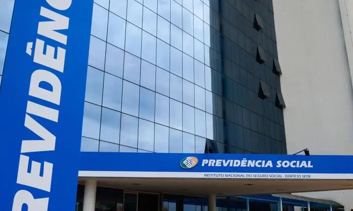 Fila do INSS registra queda de 16% após análise de 500 mil pedidos de benefícios