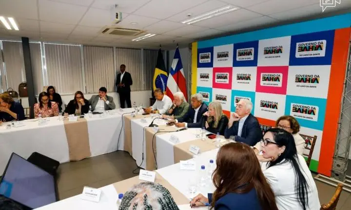 Governo da Bahia realiza balanço estratégico com secretários e parlamentares
