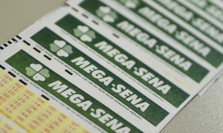 Mega-Sena realiza sorteio de prêmio acumulado estimado em R$ 150 milhões
