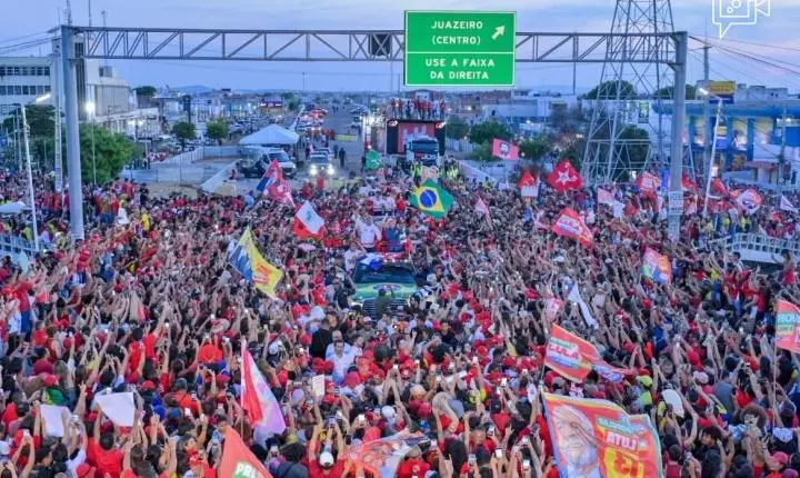 Prefeito Andrei destaca ato histórico com 160 mil pessoas e ao lado de Lula celebra a força popular do Vale do São Francisco na defesa dos direitos e da democracia